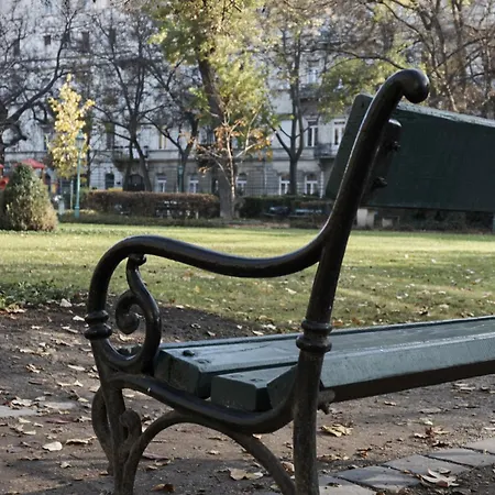 Karolyi Garden * בודפשט